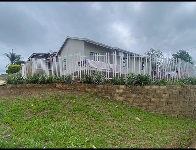 3 BEDROOM FREESTANDING FOR SALE IN WOODLANDS